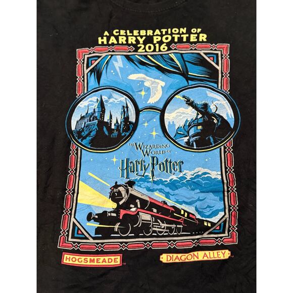 Vintage Tees - The Wizarding World of Harry Potter Graphic Tee*SZ M - Picture 2 of 5